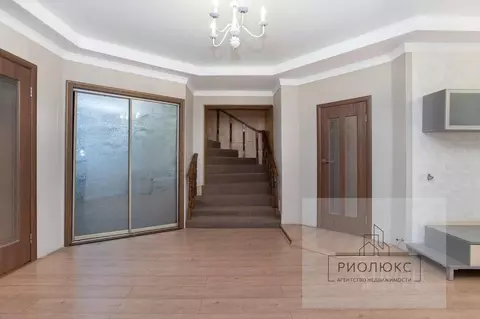 Таунхаус в Челябинская область, Магнитогорск Казахская ул., 14кв8 (160 ...