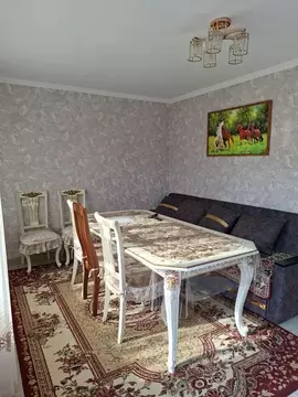 Дом в Карачаево-Черкесия, Зеленчукский район, с. Архыз ул. Курджиева, ...