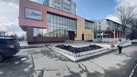 Помещение свободного назначения в Саратовская область, Энгельс просп. ...