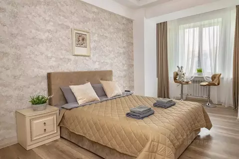 3-к кв. Приморский край, Владивосток Верхнепортовая ул., 76 (80.0 м)