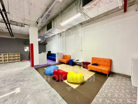 Торговая площадь в Омская область, Омск пос. Амурский, ул. 4-я ...