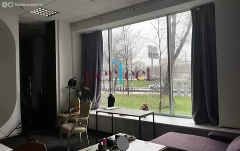 Торговая площадь (60 м)