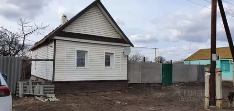 Дом в Астраханская область, Икрянинский район, с. Маячное ул. Ленина, ...