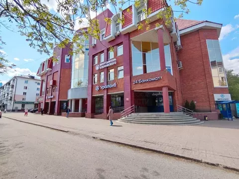 Помещение свободного назначения в Башкортостан, Уфа просп. Октября, ...