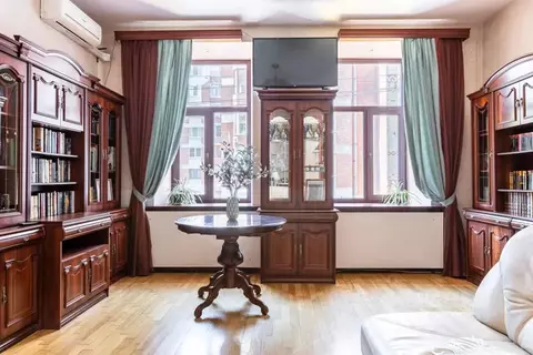 2-к кв. Санкт-Петербург 7-я Красноармейская ул., 9 (81.0 м)