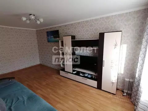 2-к кв. Омская область, Омск Заозерный мкр, ул. Светлая, 1/1 (41.8 м)