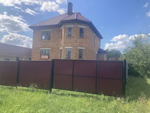 Дом в Белгородская область, Белгородский район, Тавровское с/пос, с. ...