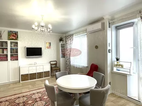 2-к кв. Тюменская область, Тюмень ул. Парада Победы, 9 (49.1 м)