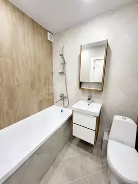 3-к кв. Коми, Сыктывкар Коммунистическая ул., 84 (61.0 м)