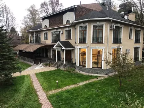 Коттедж в Московская область, Одинцовский городской округ, д. Жуковка  ...