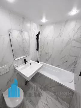 3-к кв. Омская область, Омск Городок Нефтяников мкр, ул. 22 Апреля, ...