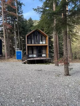 Дом в Карачаево-Черкесия, Зеленчукский район, с. Архыз  (75 м)