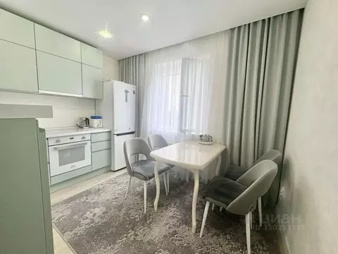 3-к кв. Курская область, Курск просп. Вячеслава Клыкова, 7 (79.1 м)