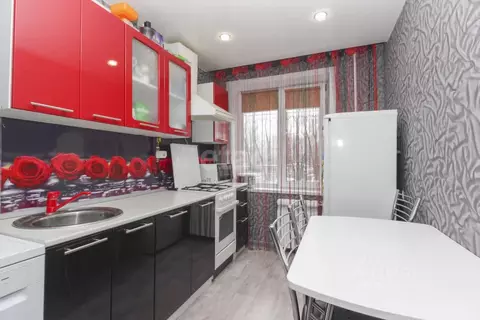 2-к кв. Омская область, Омск просп. Мира, 90 (48.5 м)