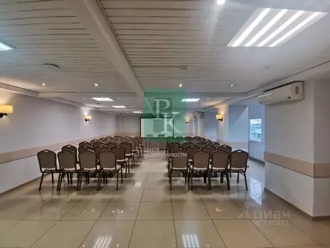 Помещение свободного назначения в Севастополь просп. Героев ...