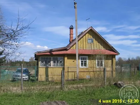 Дом в Ленинградская область, Лужский район, Осьминское с/пос, д. Хилок ...