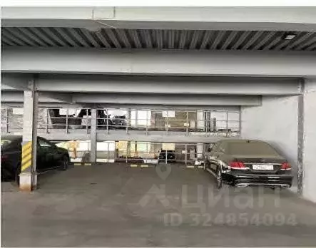 Гараж в Москва ул. Саморы Машела, 2к1 (15 м)