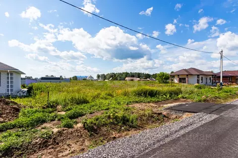 Участок в Тюменская область, Тюменский район, д. Малиновка ул. 65 лет ...
