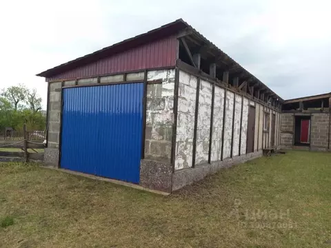 Дом в Саратовская область, Аткарск ул. Верхне-Красавская, 24А (100 м)