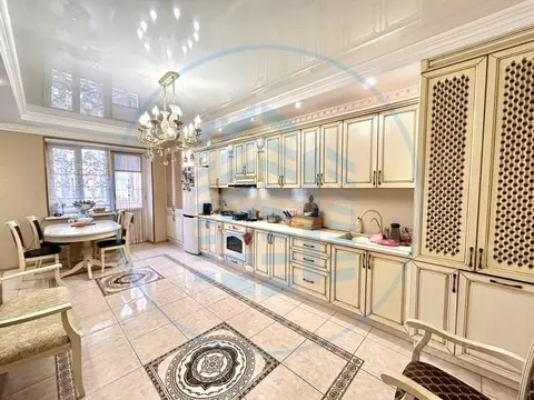 3-к кв. Ставропольский край, Ессентуки Октябрьская пл., 31А (109.2 м)