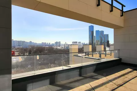 6-к кв. Москва ул. Сергея Бондарчука, 4 (296.5 м)