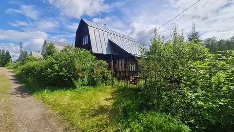 Дом в Ленинградская область, Выборгский район, Рощинское городское ...