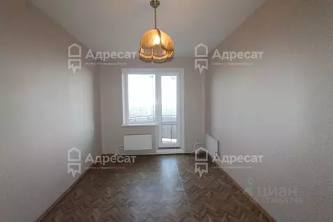 3-к кв. Волгоградская область, Волгоград ул. Репина, 3 (64.7 м)