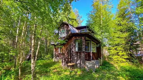 Дом в Ленинградская область, Выборгский район, Рощинское городское ...
