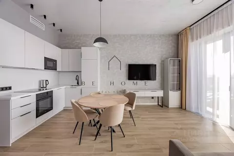 2-к кв. Санкт-Петербург наб. Макарова, 58 (63.0 м)