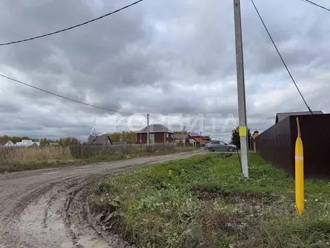 Участок в Тюменская область, Тюменский муниципальный округ, д. Ушакова ...