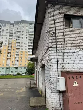 Торговая площадь в Санкт-Петербург Народная ул., 47 (52 м)