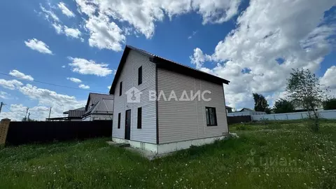 Дом в Пензенская область, Пензенский район, Богословский сельсовет, с. ...