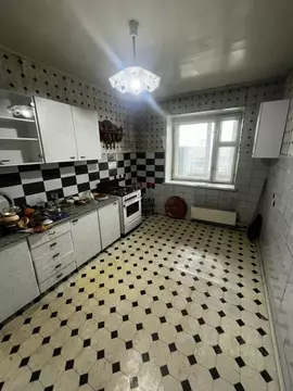 2-к кв. Хакасия, Абакан ул. Пушкина, 56Б (67.0 м)