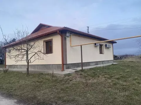 Дом в Краснодарский край, Крымск ул. Молдаванская (180 м)