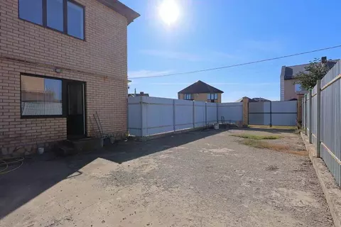 Таунхаус в Оренбургская область, Оренбургский район, с. Нежинка ул. ...