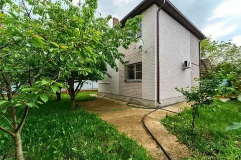 Дом в Мясниковский район, село Чалтырь (100 м)