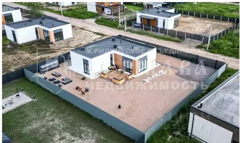 Дом в Кемеровская область, Кемеровский район, пос. Новостройка Полевая ...