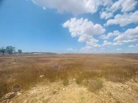 Участок в Крым, Сакский район, с. Ромашкино ул. Молодежная (6.3 сот.)