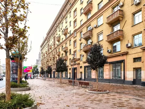 Продается 3-комнатная квартира