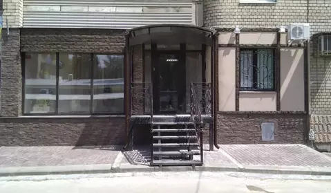 Помещение свободного назначения в Саратовская область, Энгельс просп. ...