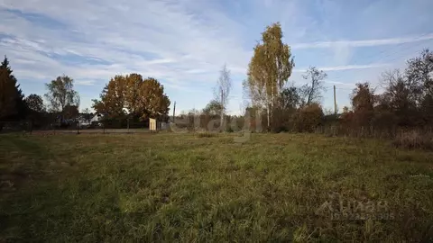 Участок в Ленинградская область, Киришский район, Пчевжинское с/пос, ...