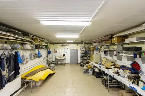 Склад в Тюменская область, Тюмень ул. 50 лет Октября, 184А (177 м)