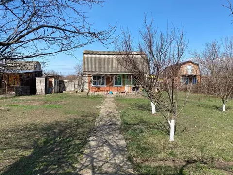 Дом в Краснодарский край, Ейское городское поселение, пос. Широчанка, ...