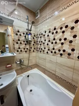 2-комнатная квартира: Мурманск, улица Аскольдовцев, 12 (44 м)