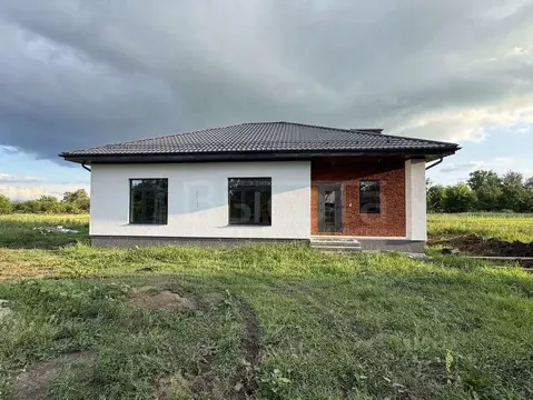 Дом в Воронежская область, Рамонский район, с. Новоживотинное ул. ...