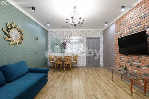 2-комнатная квартира: Калининград, улица Глинки, 1 (75 м)