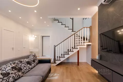 Таунхаус в Тюменская область, Тюмень ул. Бориса Быстрых, 13 (130 м)