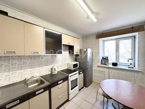 2-к кв. Тюменская область, Тюмень Военная ул., 13 (46.5 м)