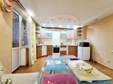 2-к кв. Нижегородская область, Нижний Новгород ул. Александра Хохлова, ...