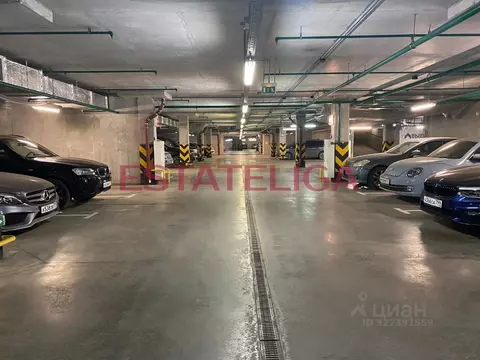 Гараж в Москва Береговой проезд, 5к1 (18 м)